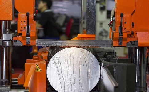 西秀立式金属带锯床切削出现跑带故障解决方法! 西秀立式金属带锯床切削出现跑带故障解决方法!